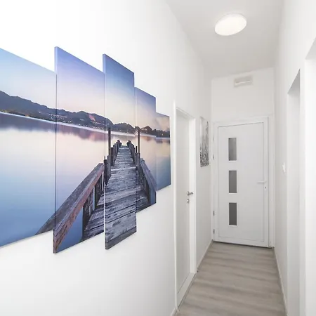 Isabora - Two-bedroom With Terrace And Partial Sea View Nea *