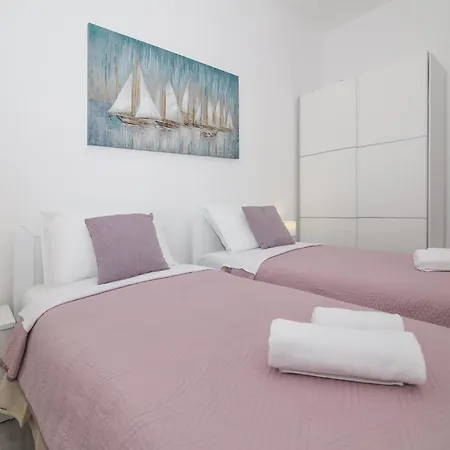 شقة Isabora - Two-bedroom With Terrace And Partial Sea View Nea